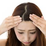 髪の分け目が薄い3つの原因と薄毛を確実に改善する方法まとめ